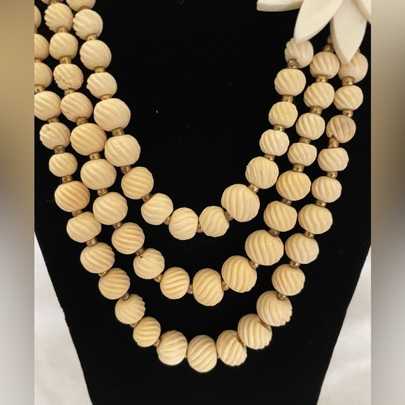 Vintage Carved Bone Graduated Bead Statement Necklace - Picture 4 of 9